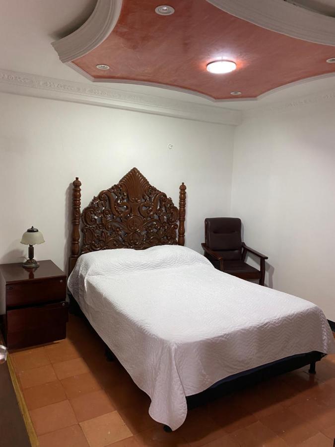 La Casona Hostal เปเรย์รา ภายนอก รูปภาพ
